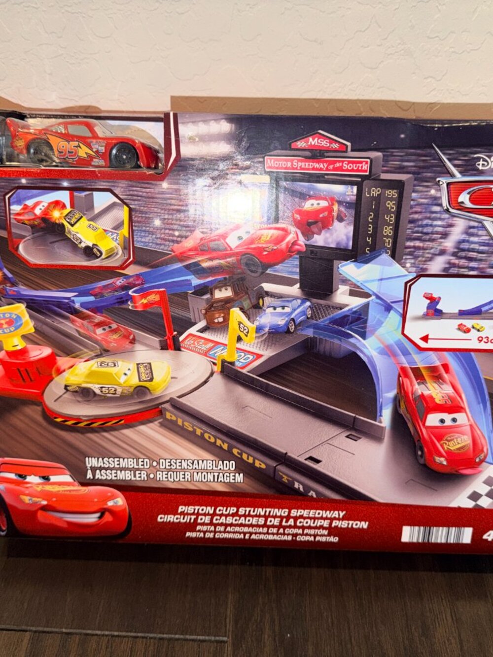 Disney Pixar cars piston cup stunting speedway tracks
